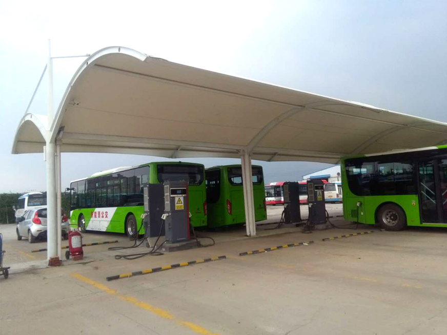 河北某地公交站膜結(jié)構(gòu)車(chē)棚展示